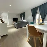 Nebro Estrella, En El Corazon De Apartament