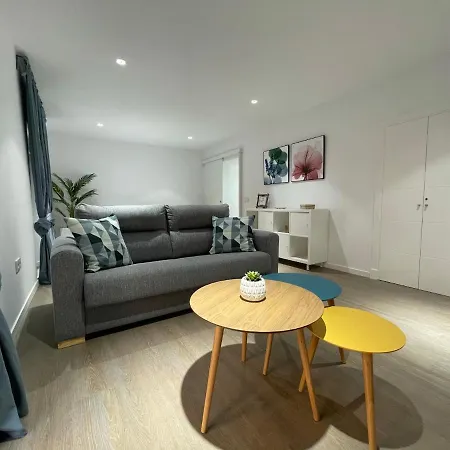 Daire Nebro Estrella Cadiz