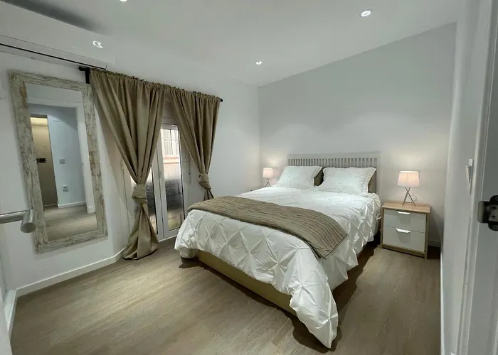 Nebro Estrella, En El Corazon De Kadyks