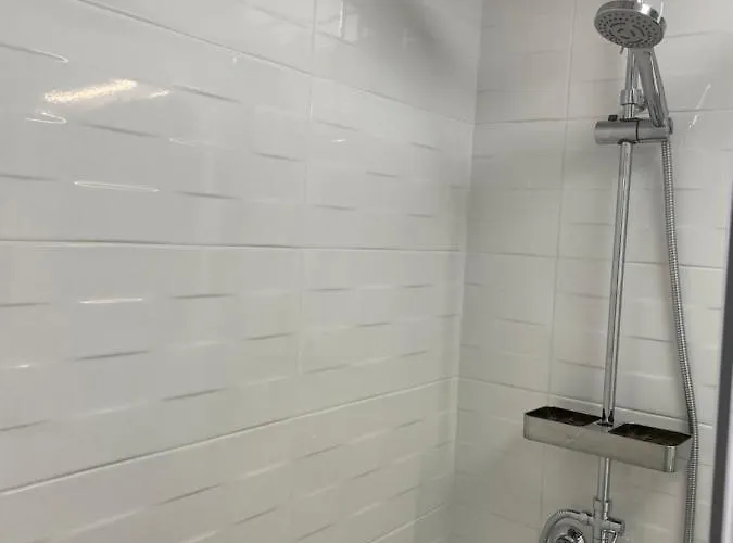 Nebro Estrella, En El Corazon De Apartament Kadyks